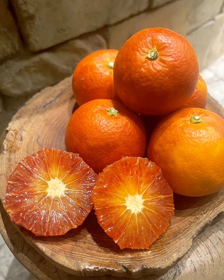 季節限定の新デニッシュ「ブラッドオレンジのデニッシュ」ご用意しています（2022.03.09）