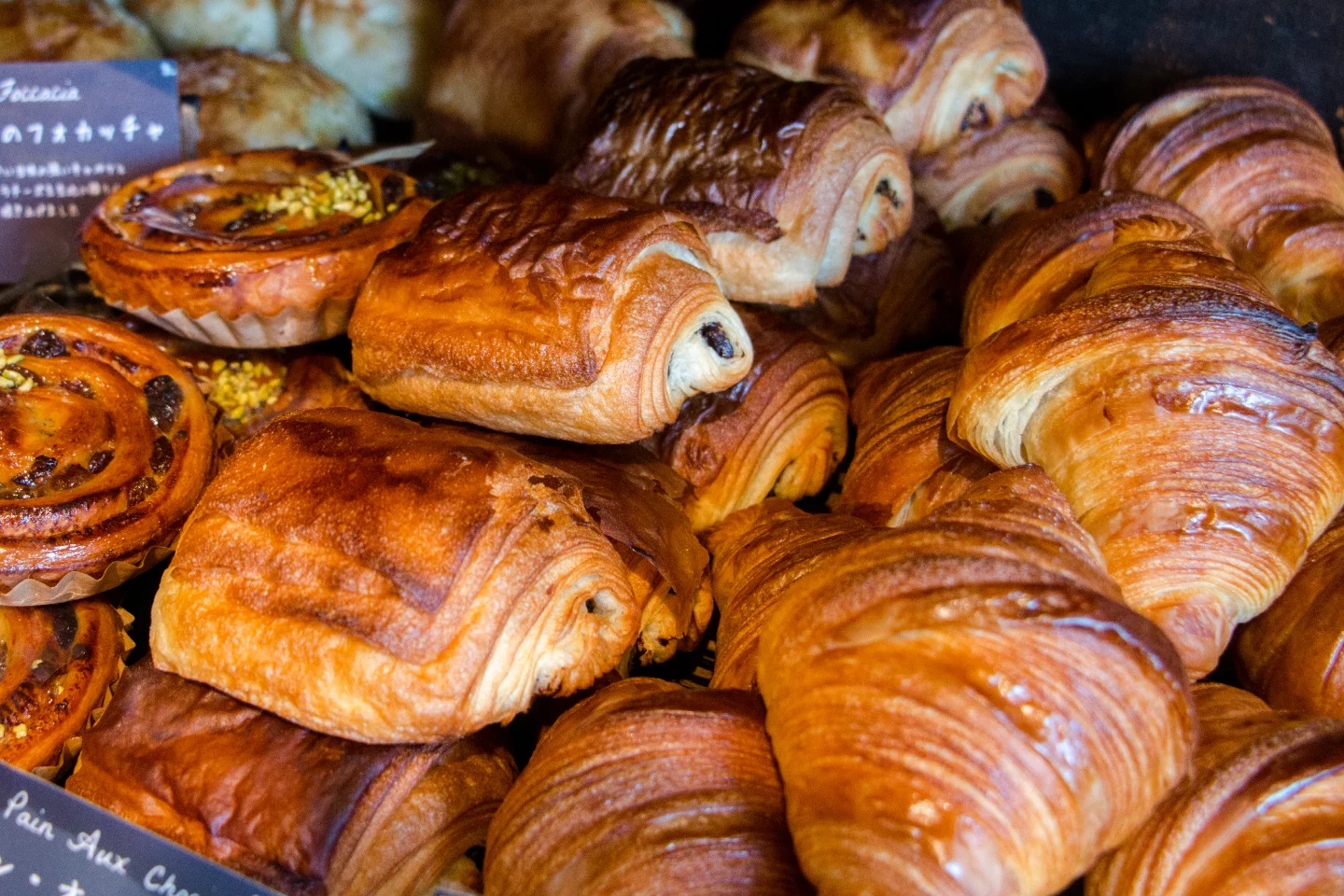 当店オススメの「発酵バターのクロワッサン」焼き上がっています（2025.09.13）